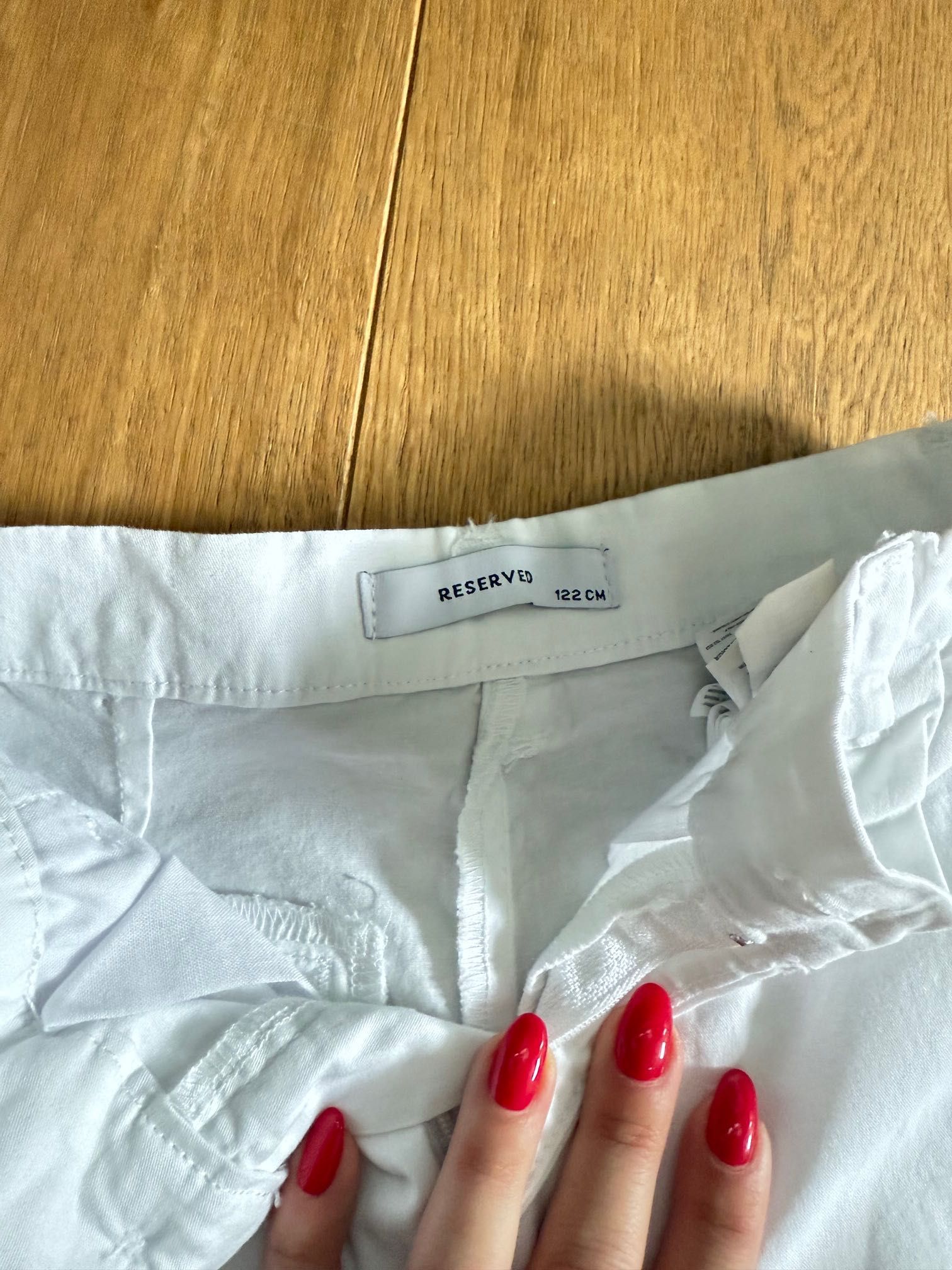 Spodnie letnie białe Reserved 122cm