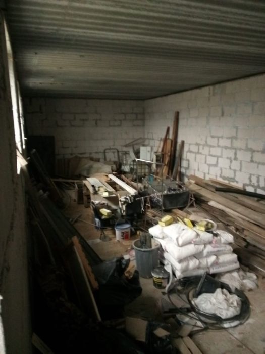 Срочно Продам комерційне приміщення вільного призначення  під офіс або