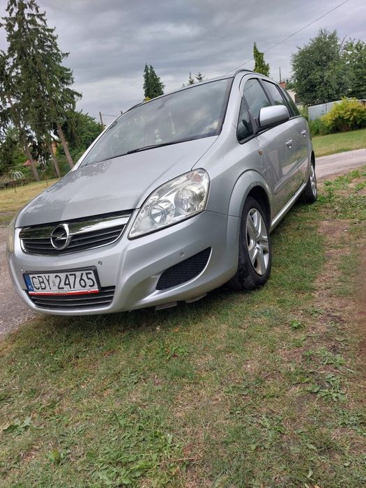 Opel zafira 2010 1.7 dtj 7 osób