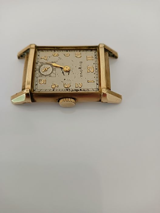 Złoty zegarek bulova zabytek