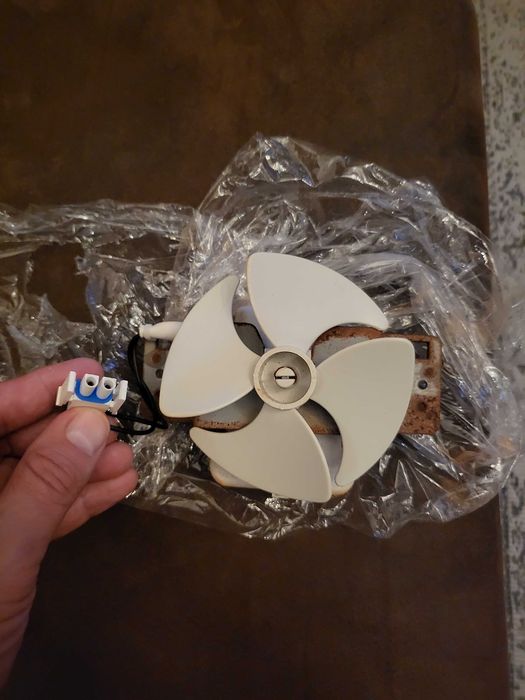 Silniczek z wiatraczkiem (axial fan)  do np.BOSCH, Gorenje, Asko,Mora