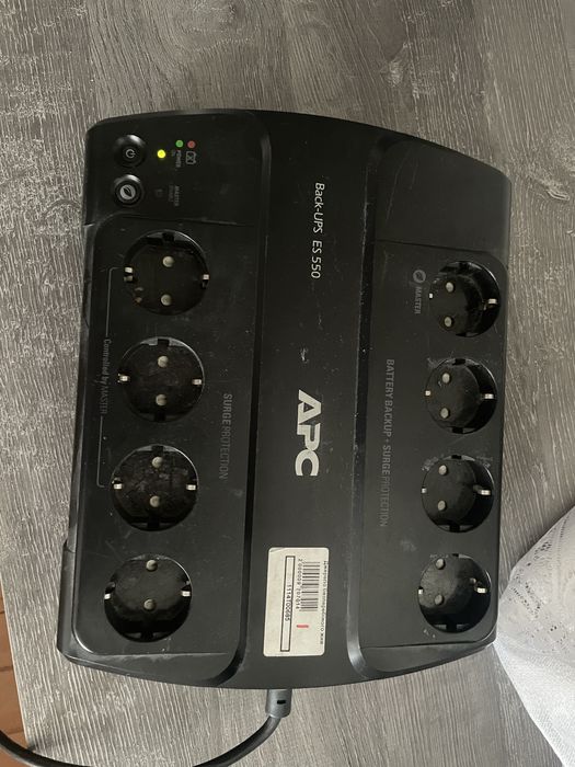 Продам бесперебойник Black-UPS ES550