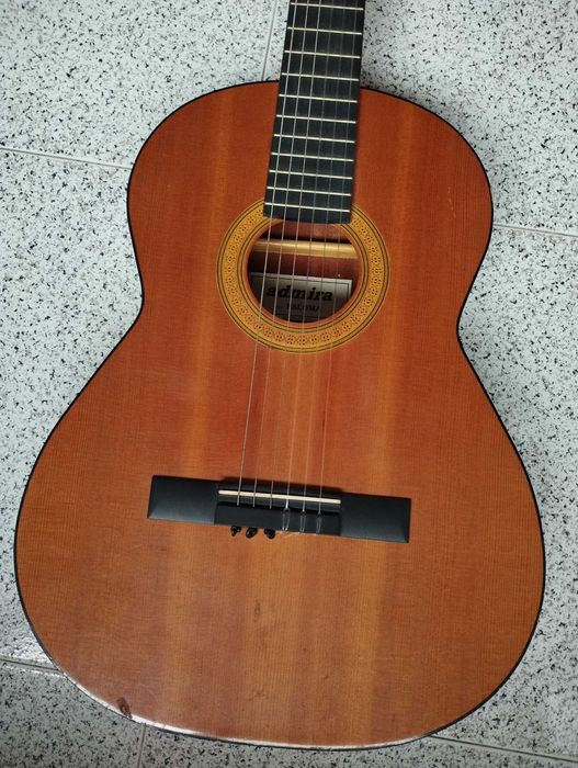 guitarra classica Admira