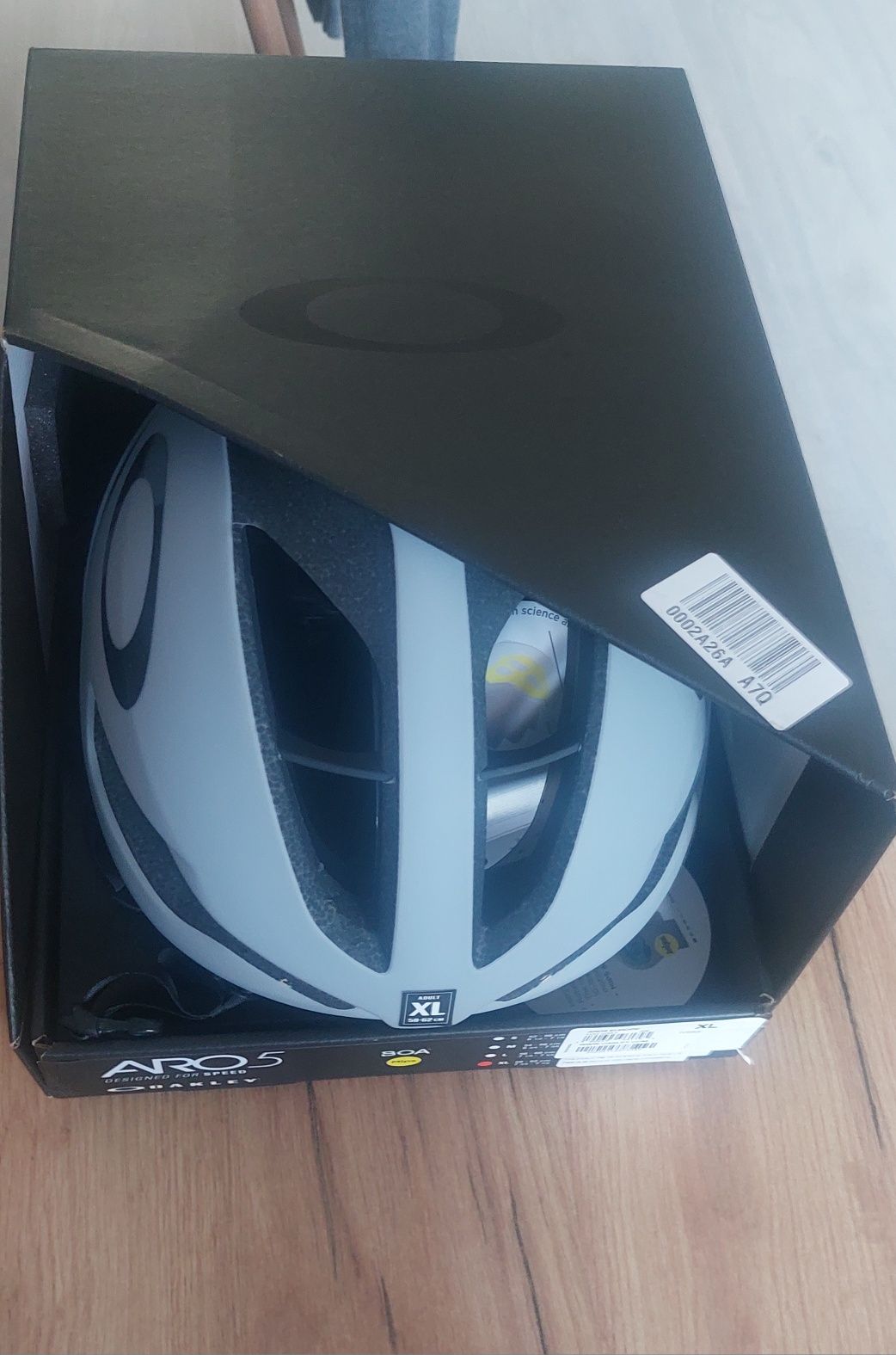 Nowy Orgonalny Kask OAKLEY