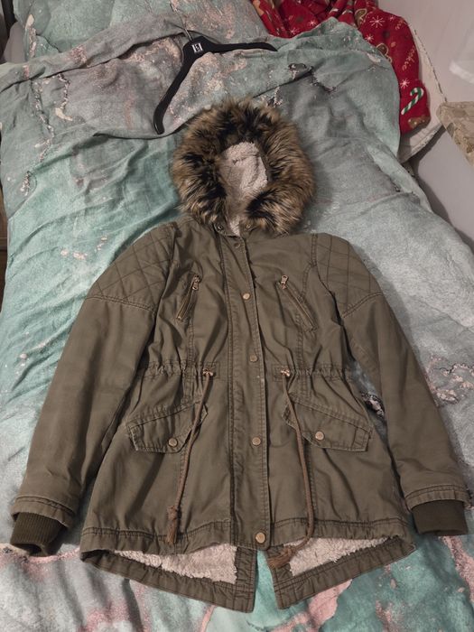 Kurtka parka ocieplana z futerkiem
