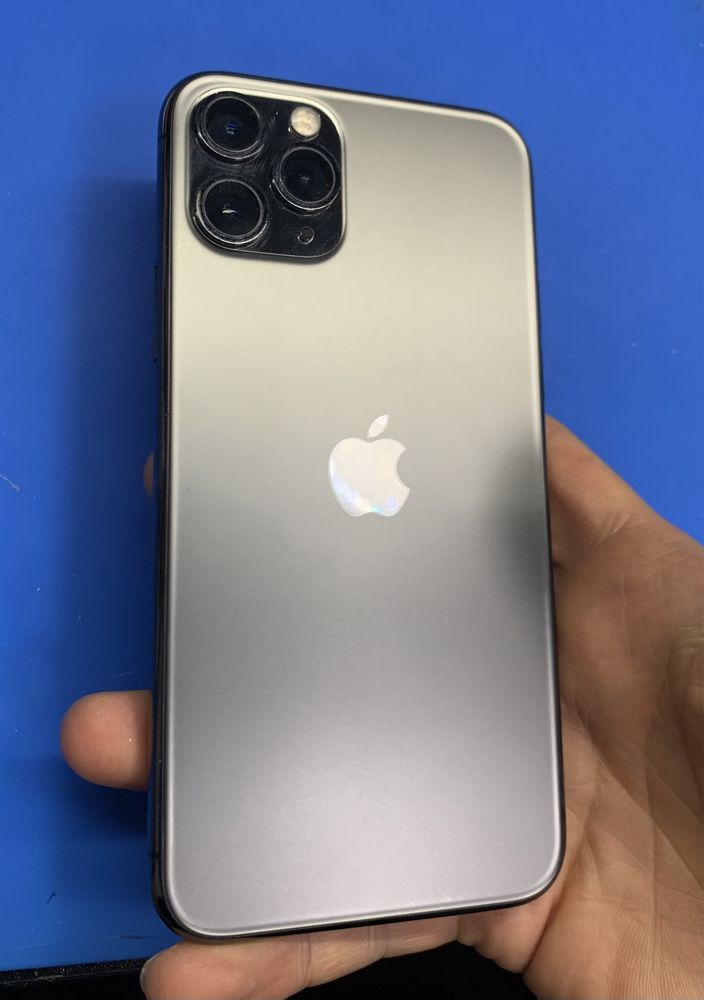 iPhone 11 Pro на запчасти дисплей корпус камера шлейфа