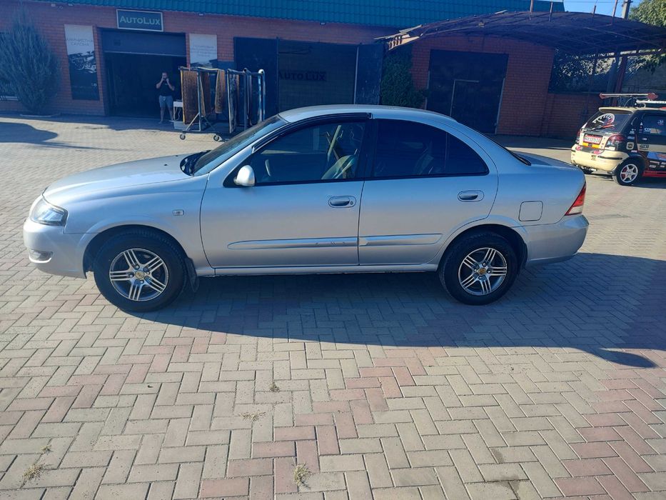 Nissan Almera 2011