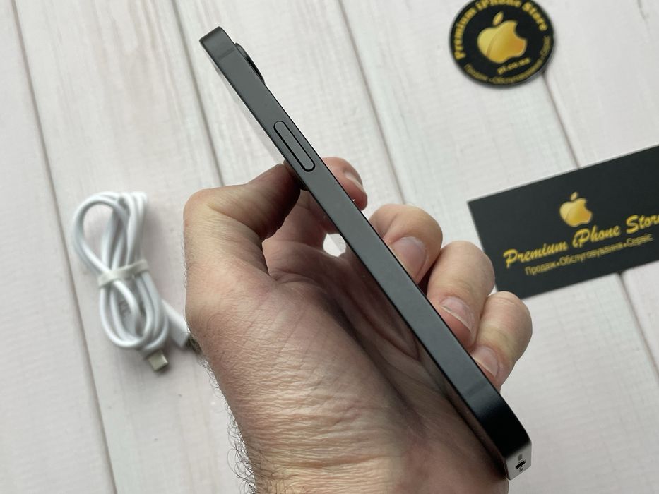 Як новий Apple iPhone 16e 128gb Black Neverlock США