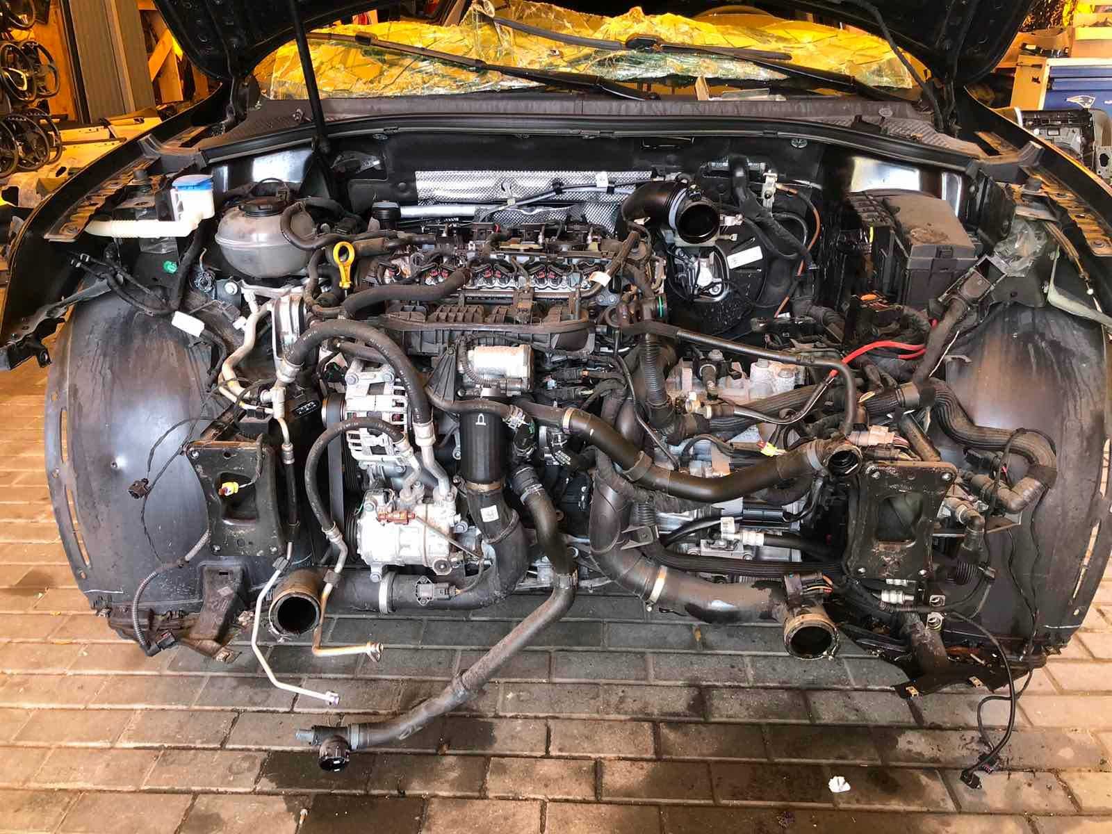 Розбірка шрот запчастини разборка двигун-коробка VW Tiguan Allspase