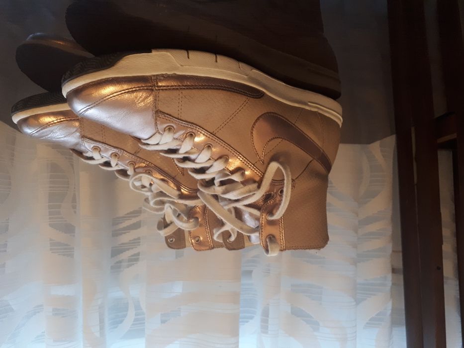 Ботинки,кеды фирменные брендовые nike