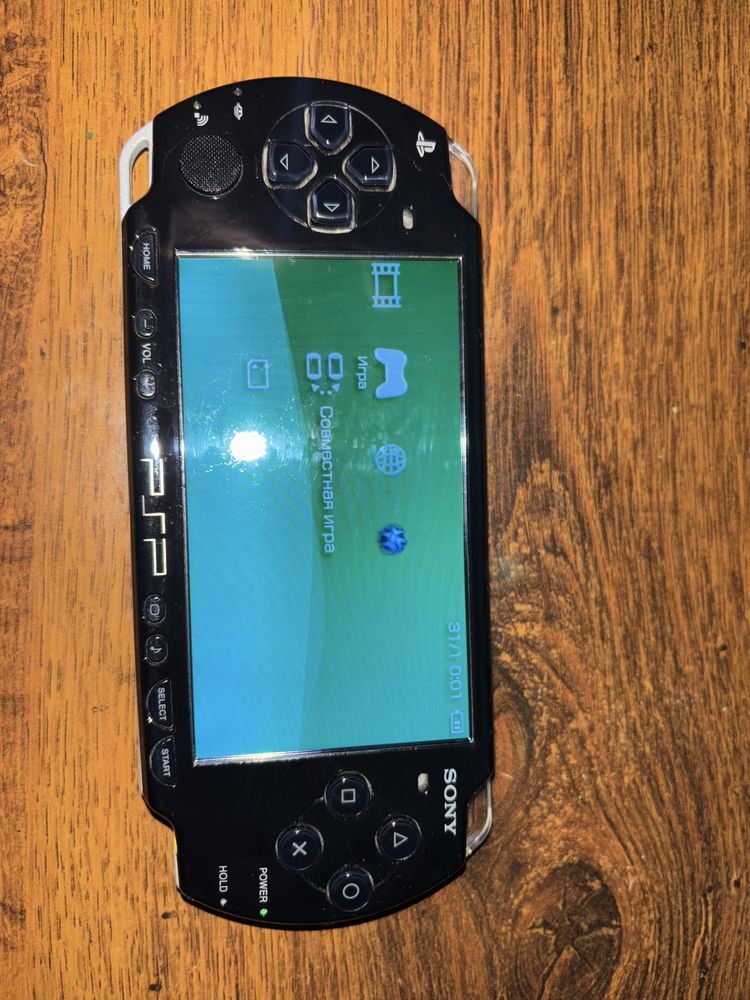 Sony Playstation Portable aka PSP 2000 + 64gb з іграми