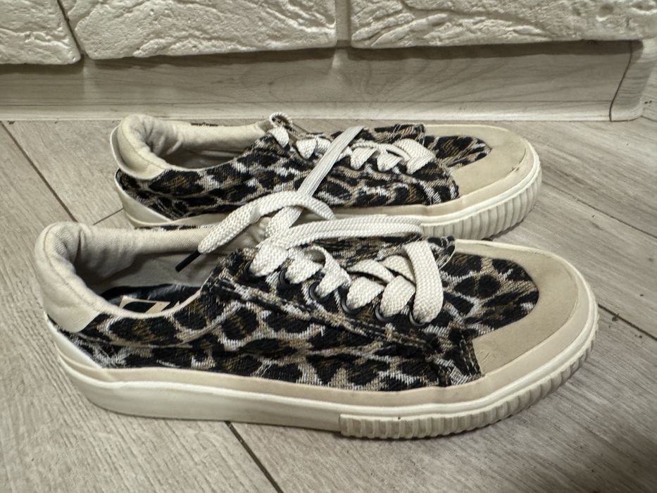 Леопардові кеди Zara