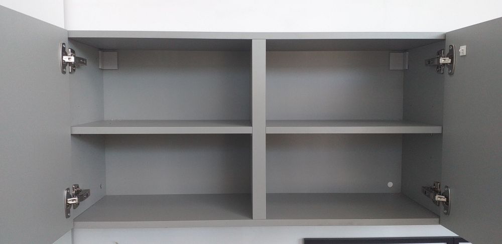 Półka pozioma szara z przegrodą CREATIVE