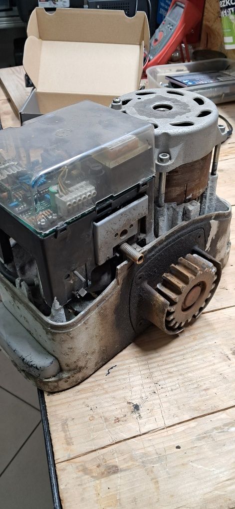 Napęd bramy przesuwnej KEY Turbo 500 R