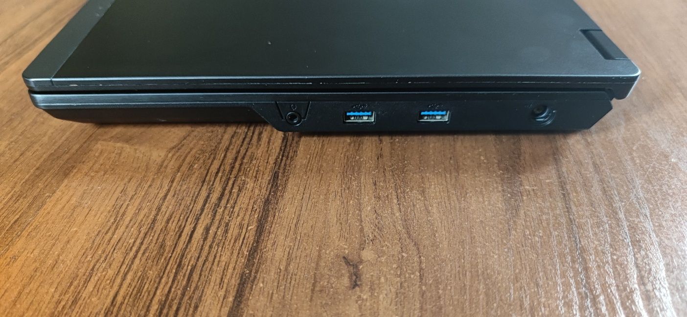 Fujitsu H780 высокопроизводительный ноутбук для баз данных/ работы