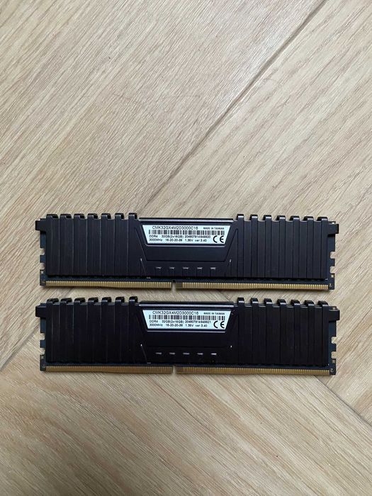 Corsair Vengeance LPX DDR4 32GB (2×16GB) CMK32GX4M2D3000C16