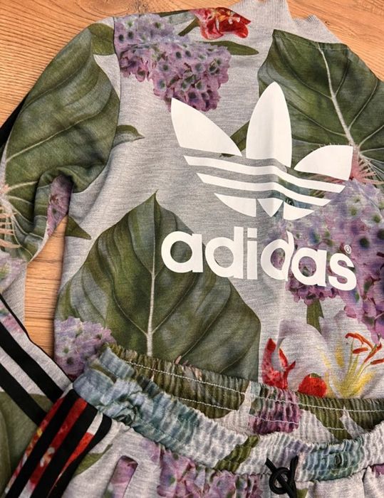 Dres ADIDAS w kwiaty duże liście OGRÓD BOTANICZNY  AJ8884, AJ8882
