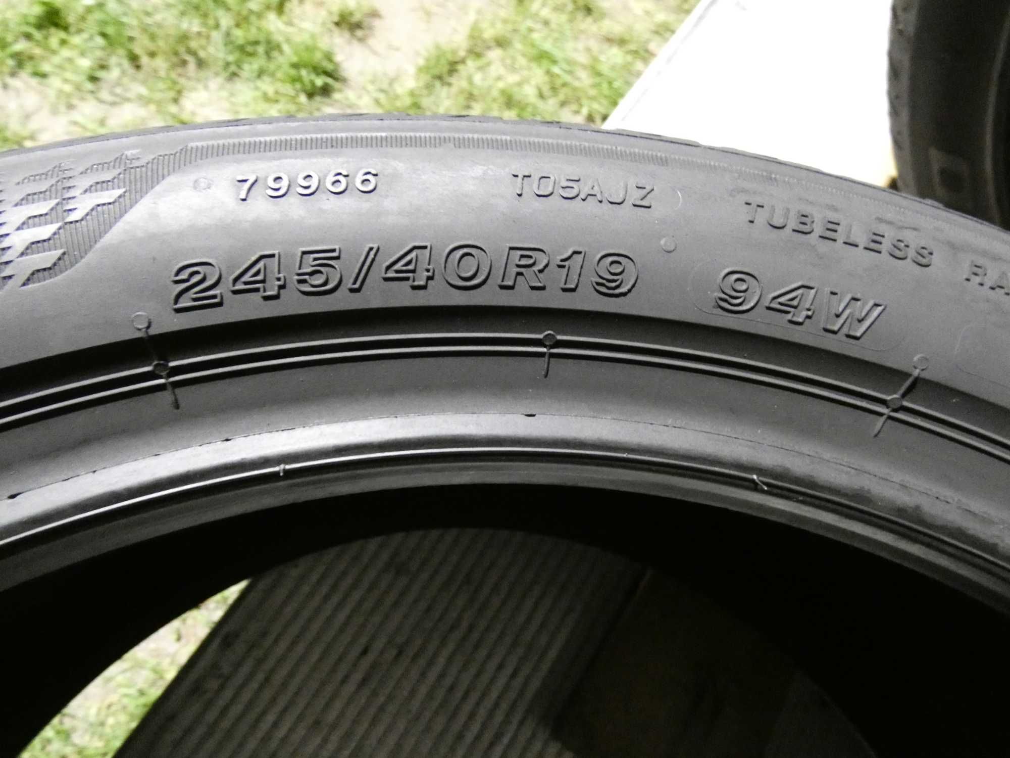 245/40/19 Bridgestone T005 komplet super 6,5mm 20-21r.