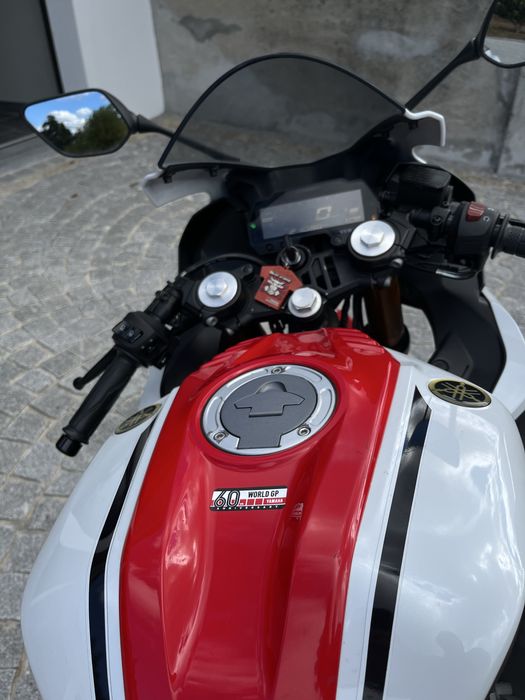 R 125 60th yamaha
