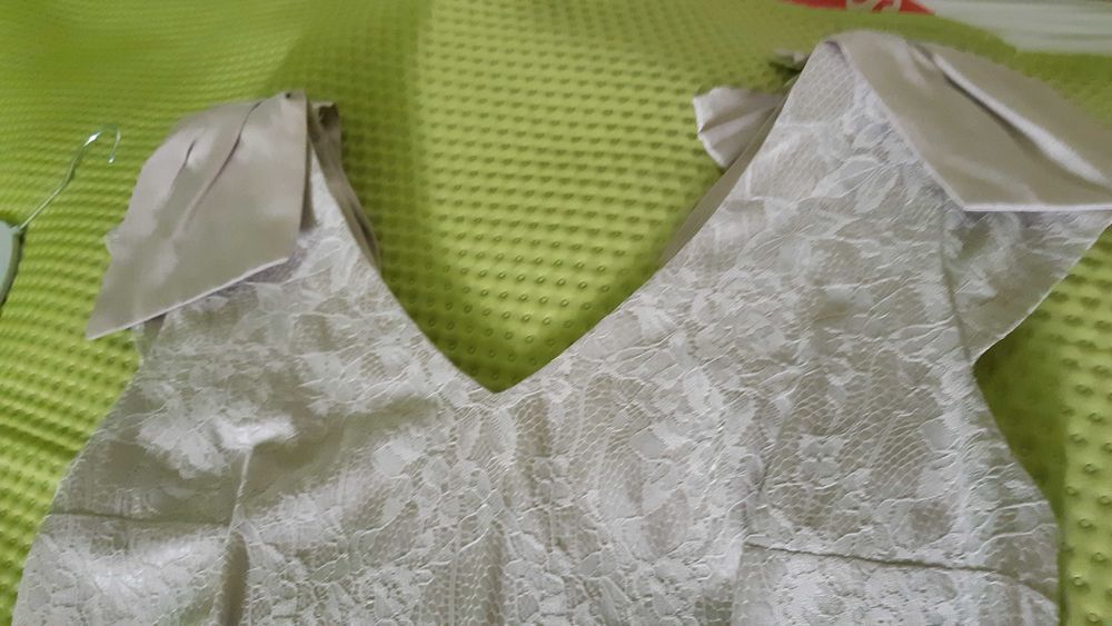 Sukienka stalowa koronka na wesela i przyjęcia