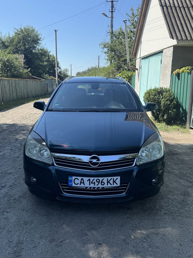 Opel Astra 1.9 SDTI в рідні фарбі