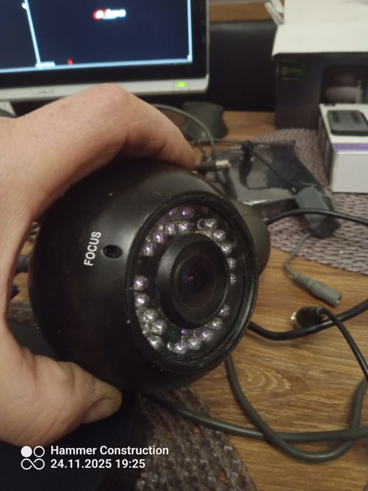 Zestaw monitoringu 1TB plus cztery kamery.