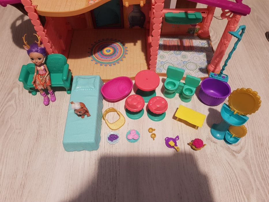 Leśny domek jelonków enchantimals