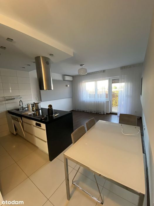 Mieszkanie 3 pokojowe , klimatyzacja - dwa balkony