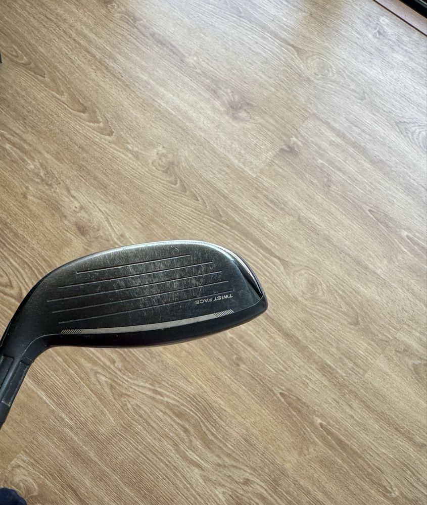 Taco de golfe Hibrido 4 e 5 TM Stelth