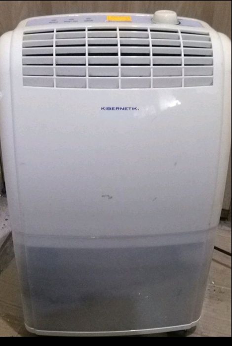 Осушувач повітря, вологопоглинач 12л.