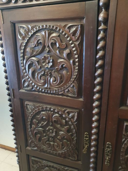 Conjunto de Mobiliário Antigo – Estilo Indo-Português / Barroco Reviva