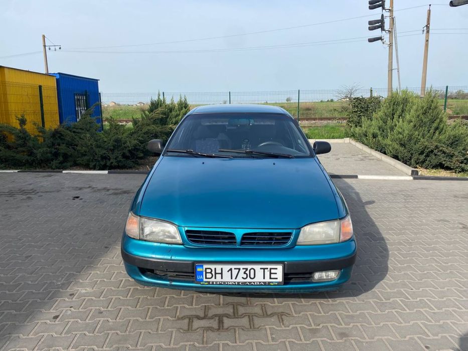 Продам машину toyota