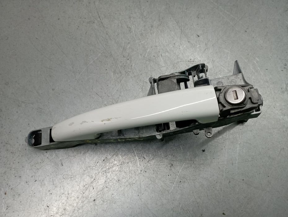 Puxador porta frente esquerda PEUGEOT 308 (4A_, 4C_)