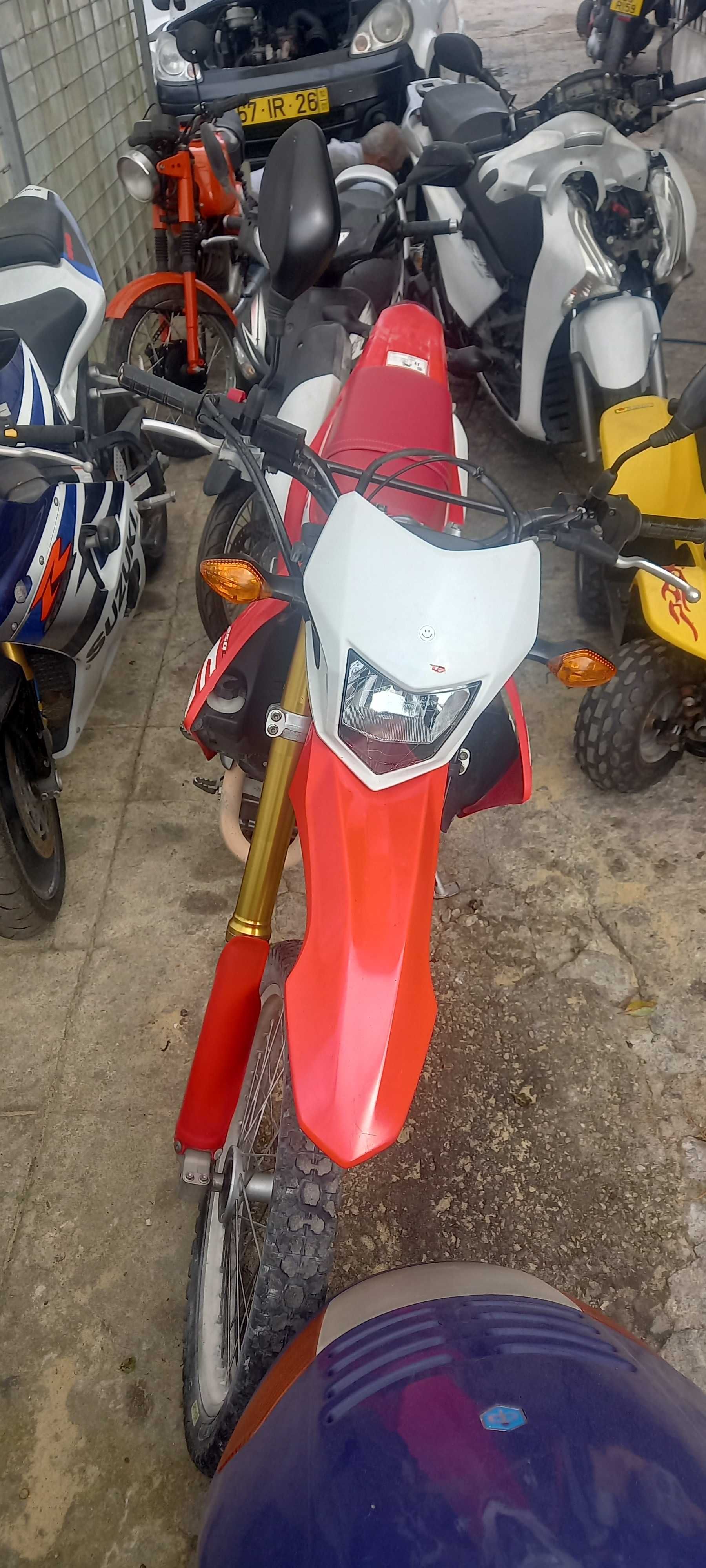 Mota Honda CRF250LA
