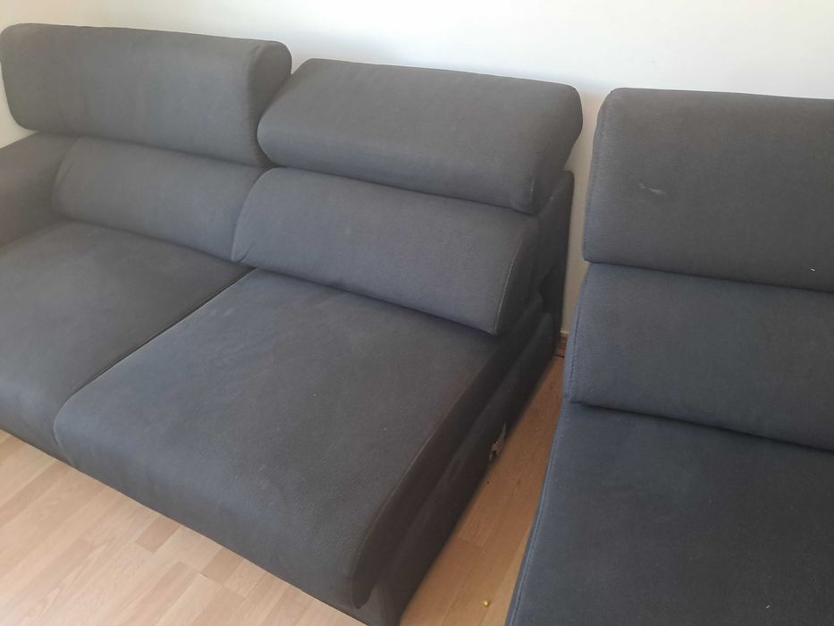 Sofá preto 4 lugares
