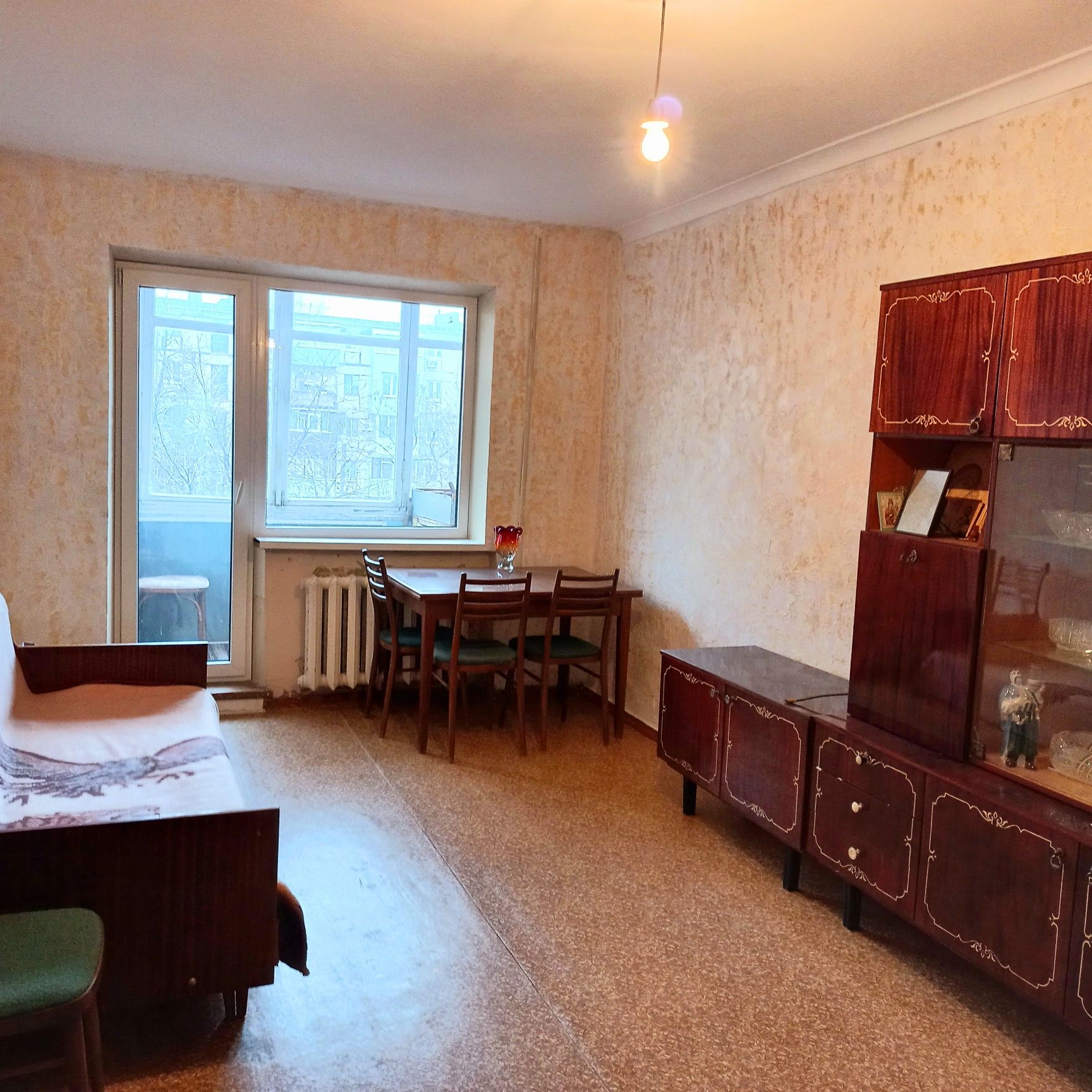 Продам 2х комн.квартиру на пл.АРТЁМА.
