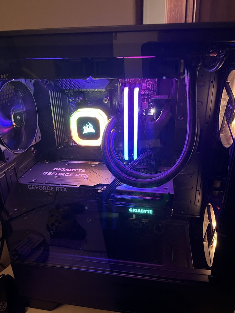 PC Gaming / Edição - Ryzen 5 5600X + RTX 4060 Ti + 32GB RAM