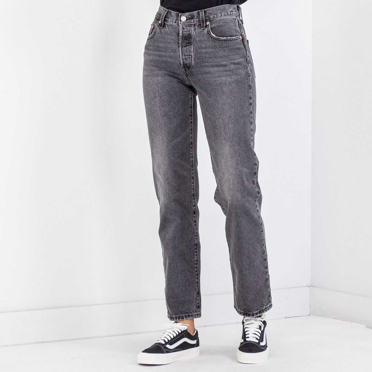 Сірі прямі жіночі джинси Levi's