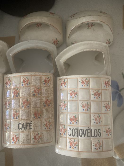 Loiça Sacavem antiga ,coleção,raridade ,bom estado geral