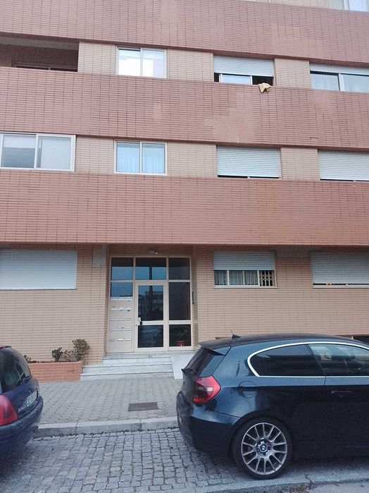 Arrenda-se  Apartamento T1  na Rua da Paz, Canidelo, Vila Nova Gaia