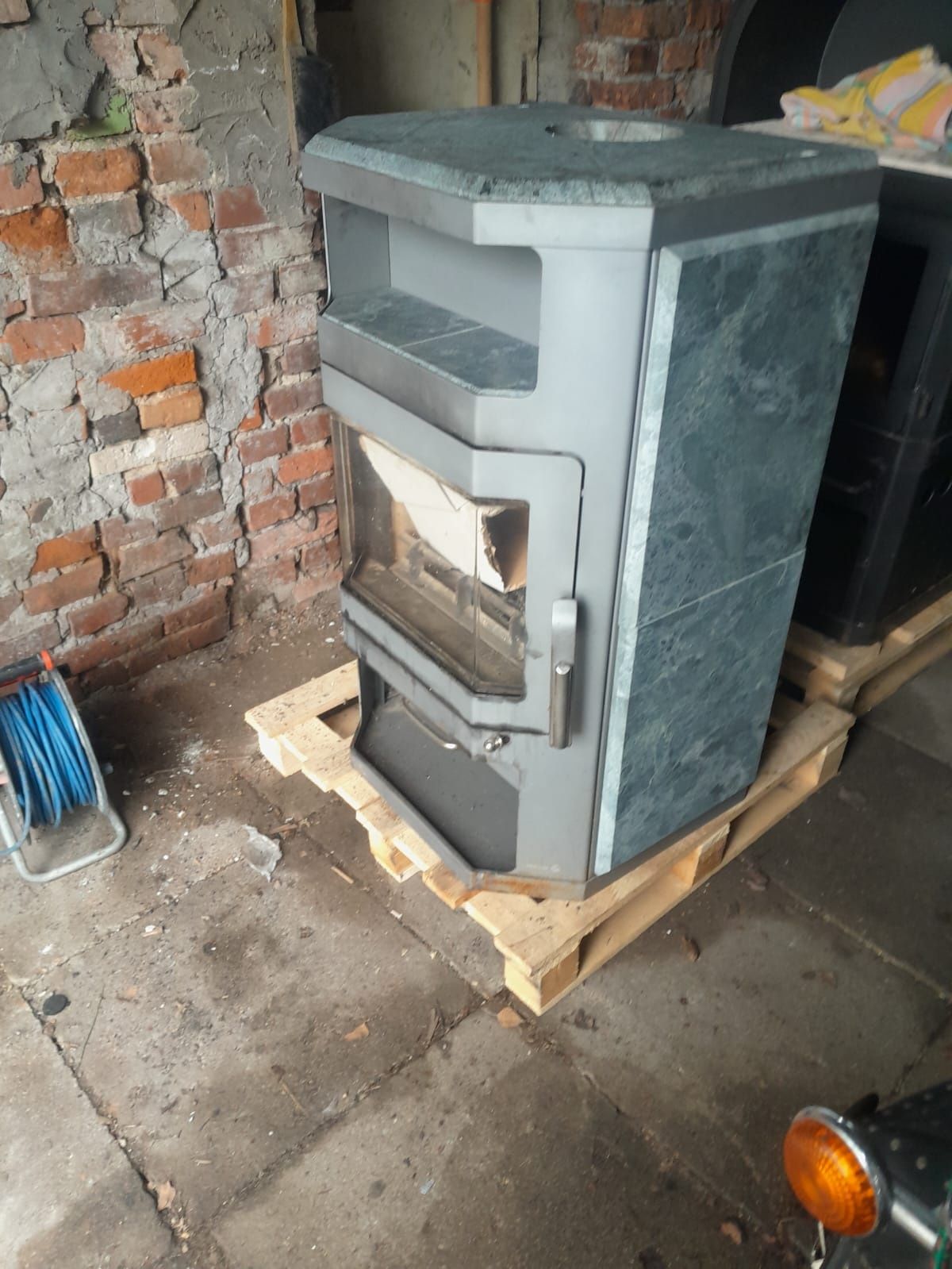 Piec kominek wolnostojacy 7kW