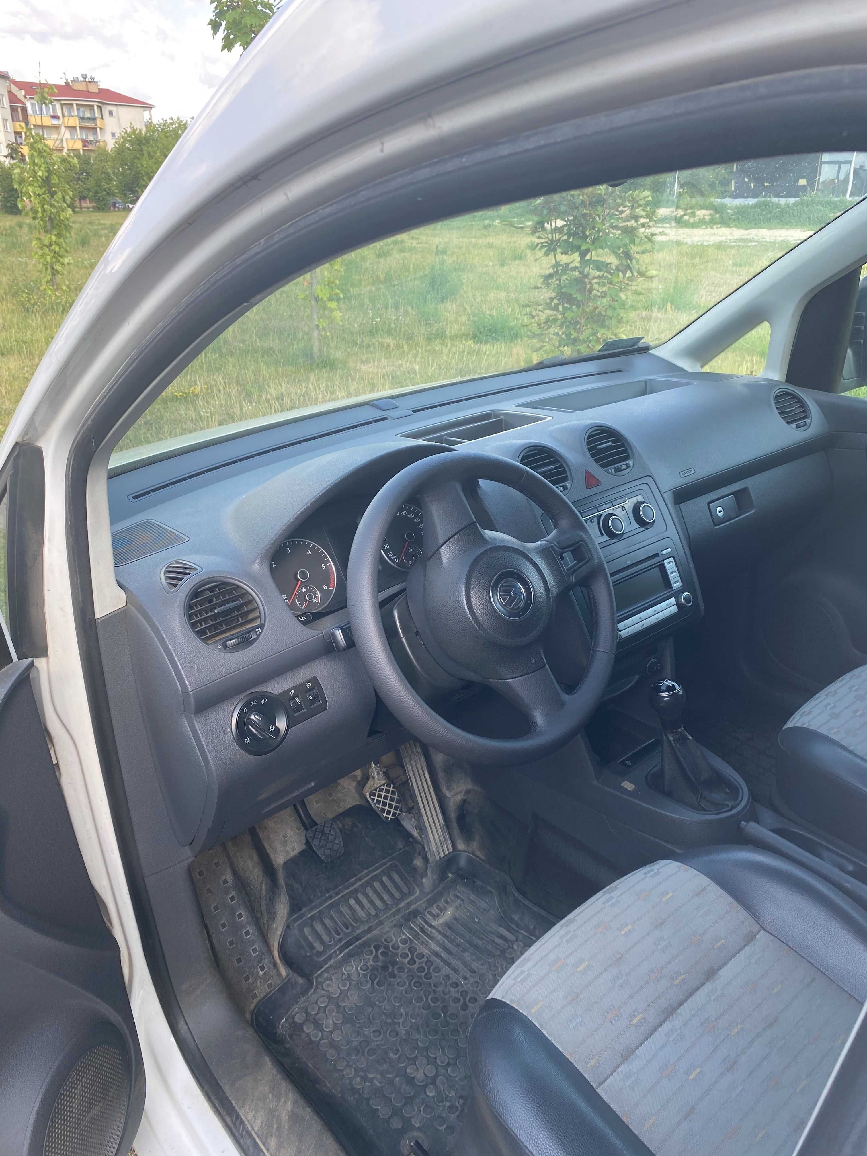 vw caddy lift 1,6 diesel fra vat 23 brutto  1 włąściciel salon