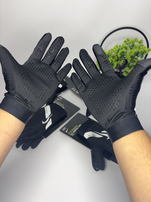 Рукавиці Nike Hyperwarn