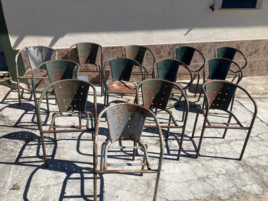 Cadeiras de esplanada antigas estilo Gonçalo