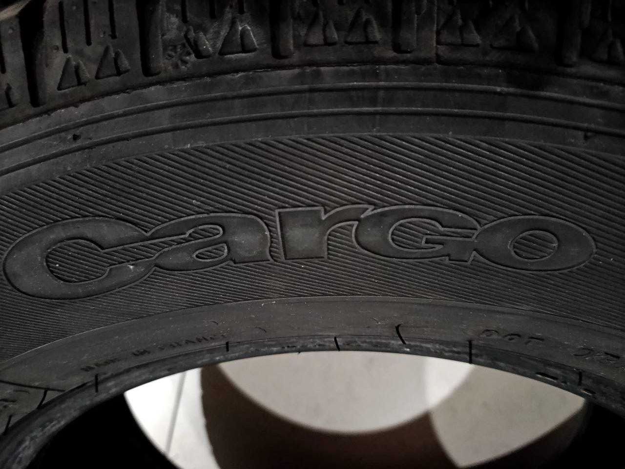 Пара шин 235/65R16C 115/113R  Goodyear Cargo UltraGrip
