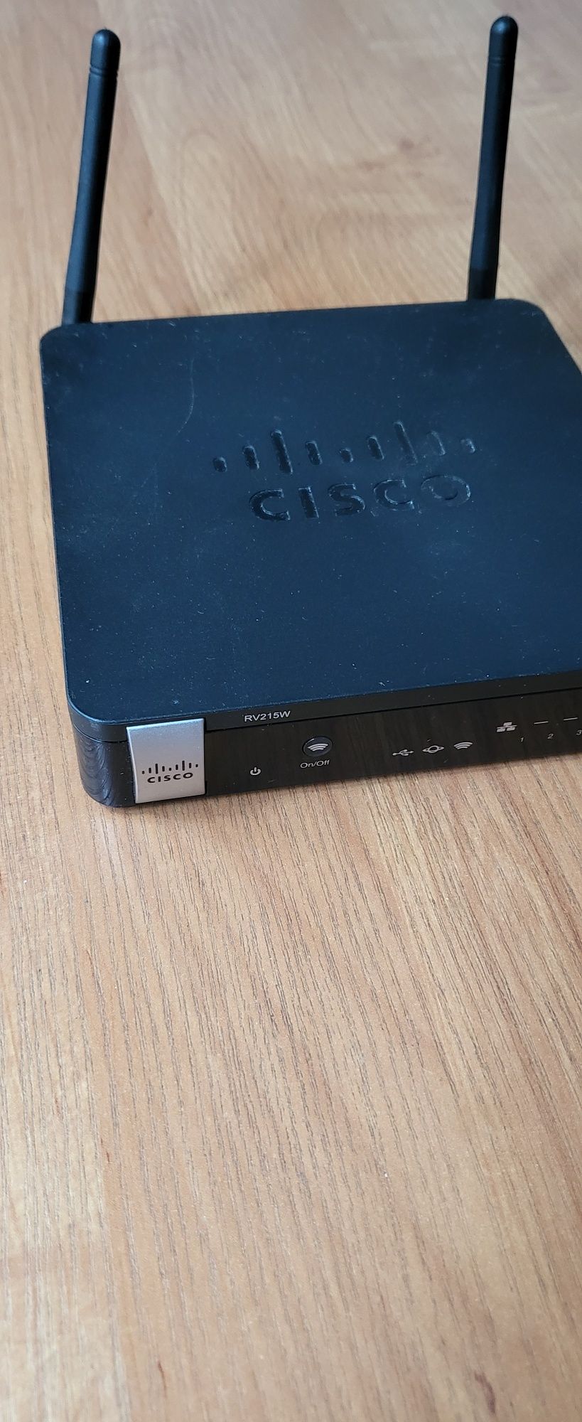 Cisco Router RV 215 W Wireles VPN Firewall 3G 4G