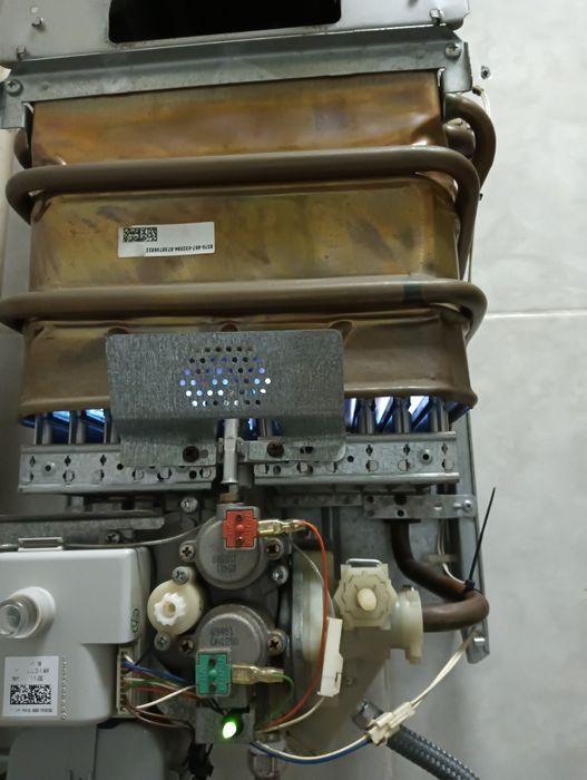 Vendo esquentador Vulcano 11L Gás de Botija a pilhas