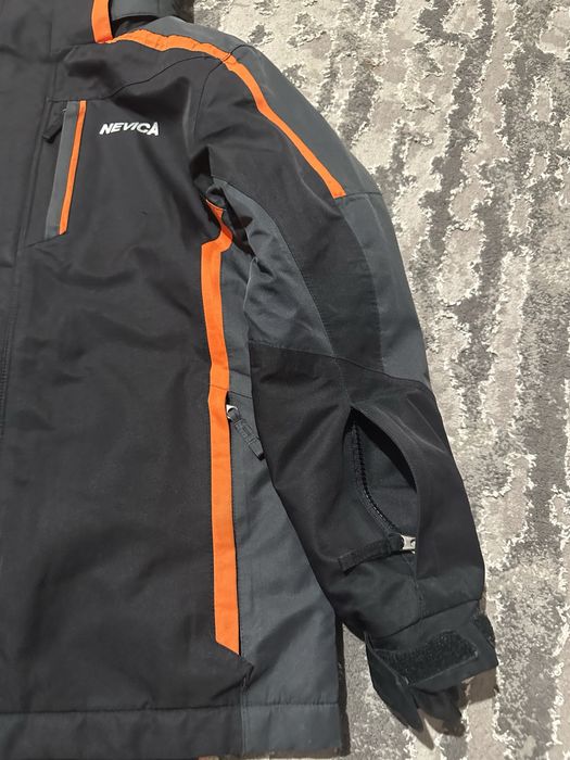 Продам лижну куртку для хлопчика