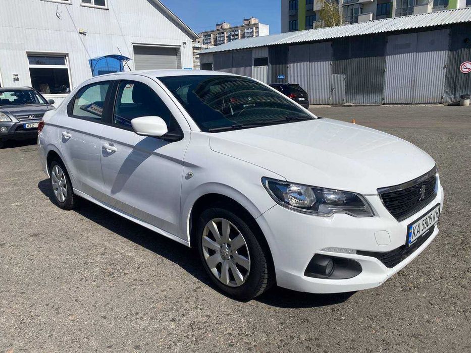 Оренда авто  Peugeot 301 під таксі, прокат.