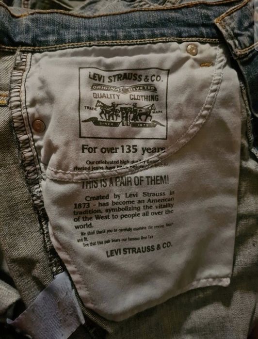 Dżinsy Levi's 519 Slim